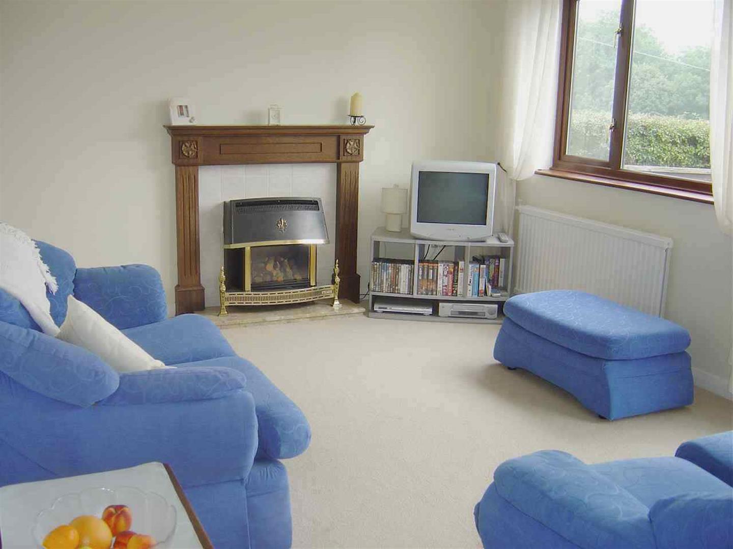 2 bed property in Kings Grove, London